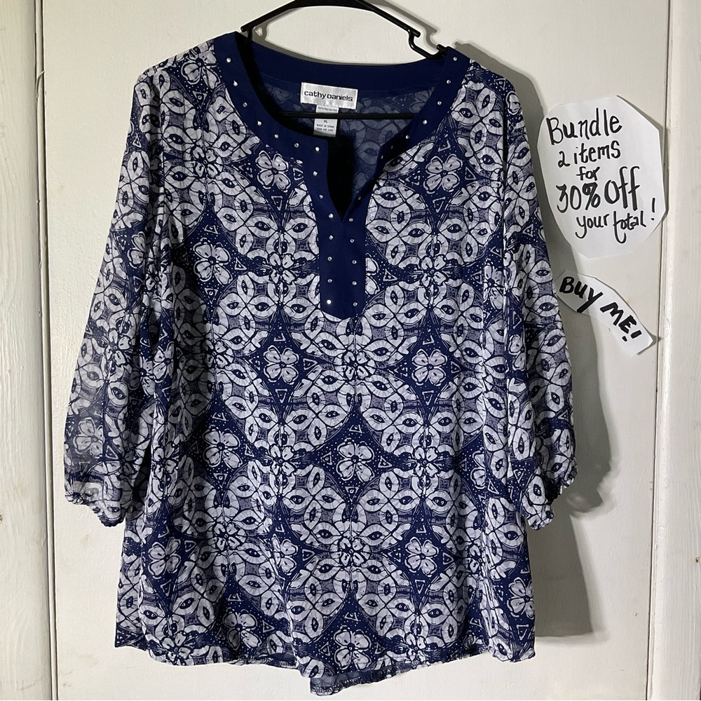 Batik Pattern Blue V Neck 3/4 Sleeve Top SZ XL - Picture 6 of 6